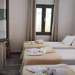 Ragousis Appartamento Paro