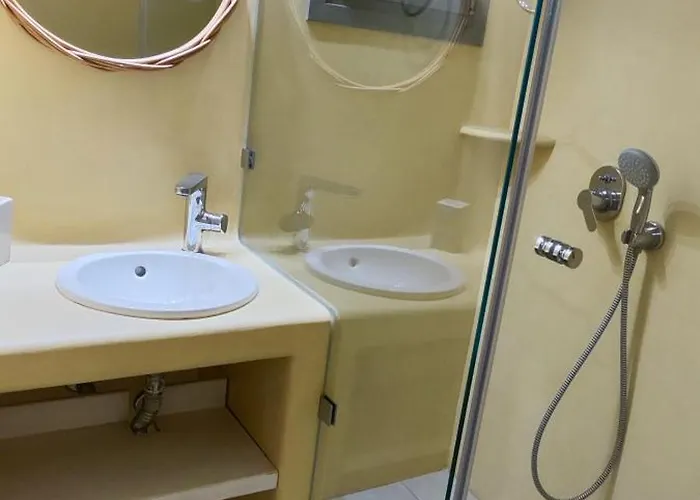 Ragousis * Parikia (Paros)