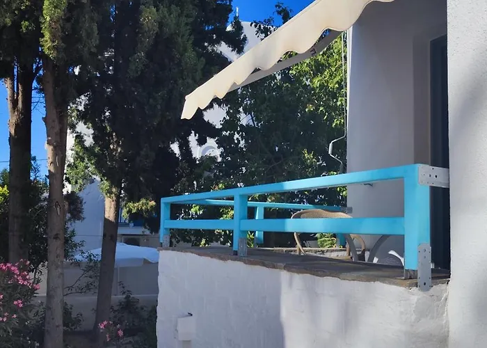 Ragousis * Parikia (Paros)